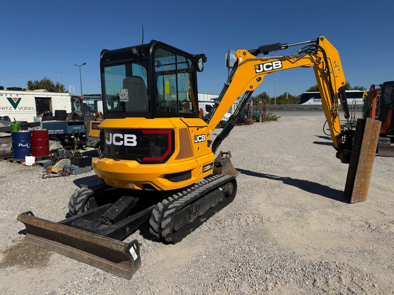 Багер JCB 35Z-1, снимка 15 - Индустриална техника - 56361317