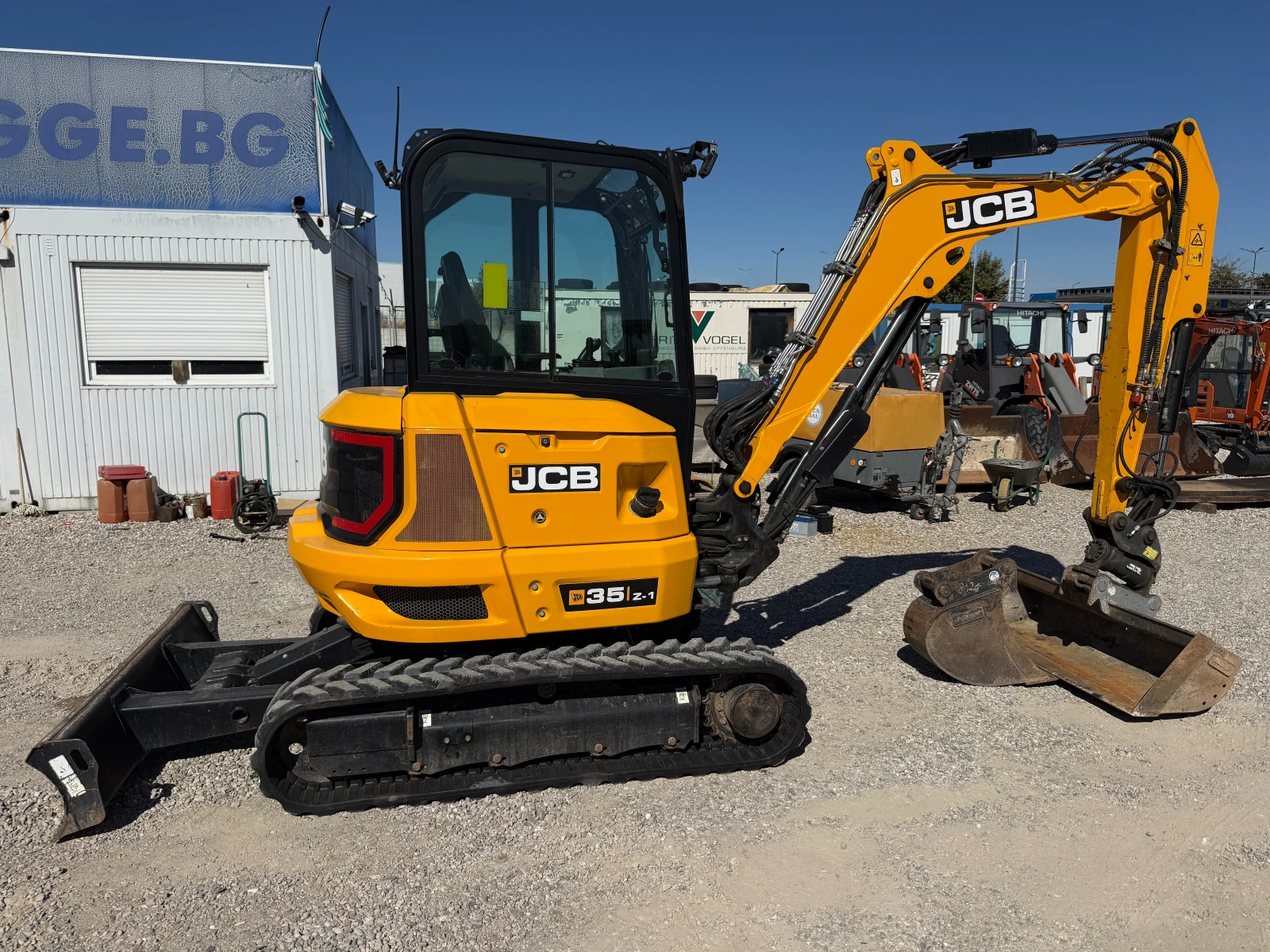 Багер JCB 35Z-1, снимка 10 - Индустриална техника - 56361317