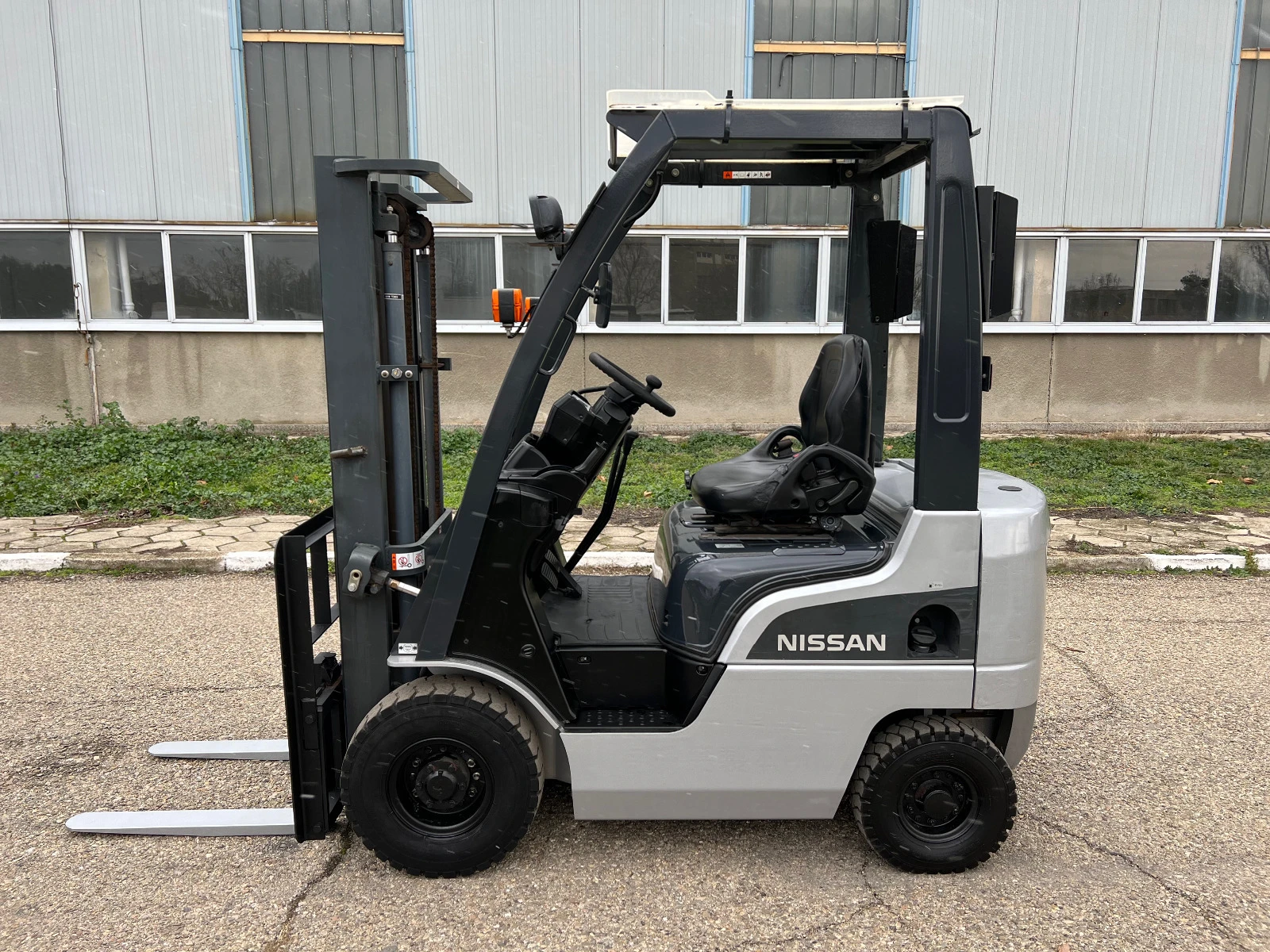  Nissan   /   /  !!! | Mobile.bg   2