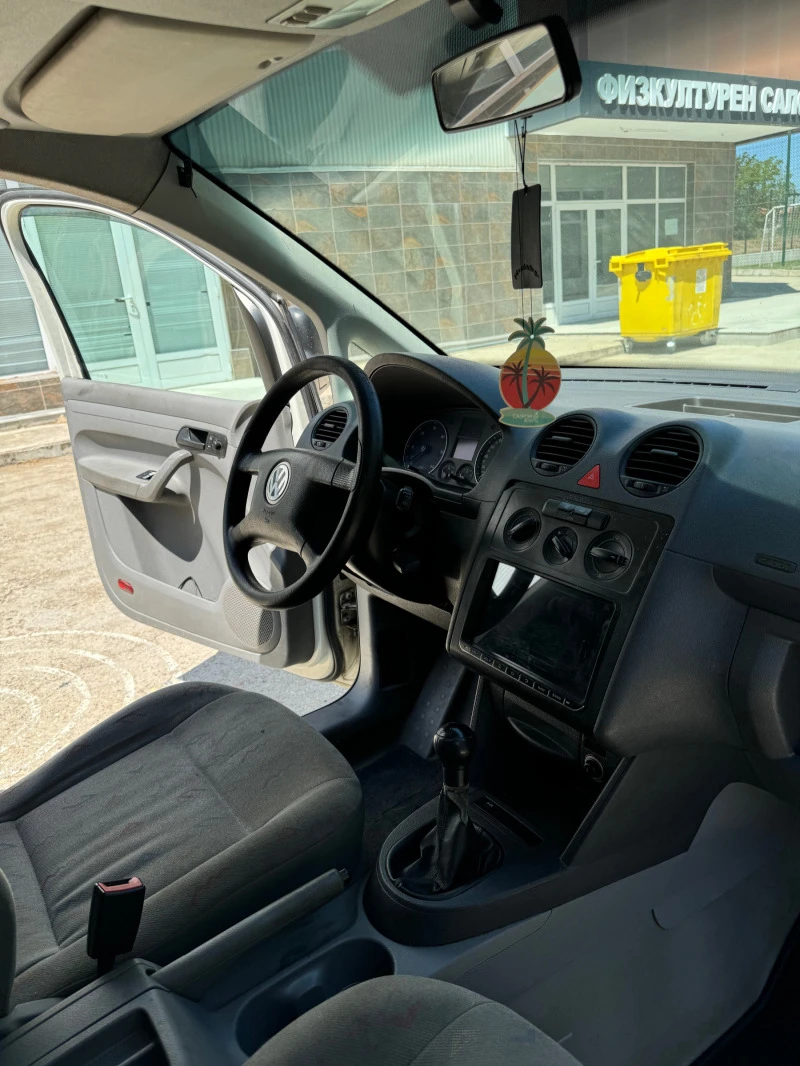 VW Caddy 1.9 TDI, снимка 8 - Автомобили и джипове - 46788536