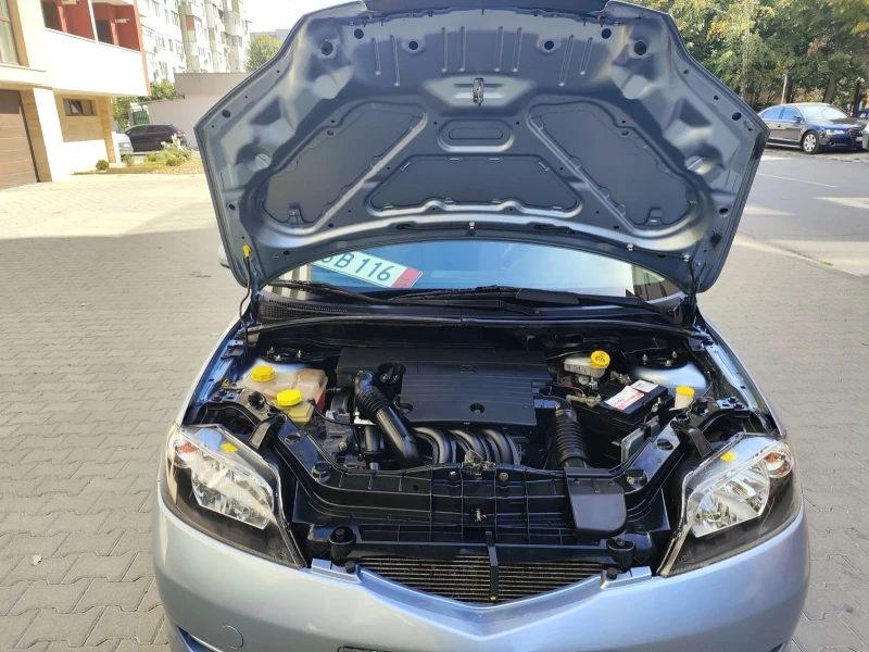 Mazda 2, снимка 16 - Автомобили и джипове - 47489331