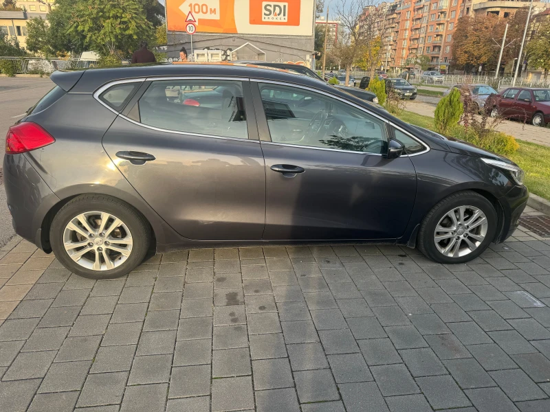 Kia Ceed CRDi 16V (90Hp), снимка 6 - Автомобили и джипове - 47663599