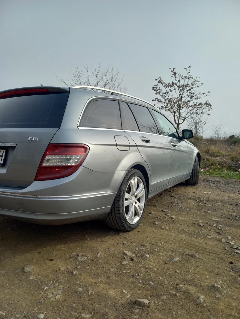 Mercedes-Benz C 220, снимка 4 - Автомобили и джипове - 48918638