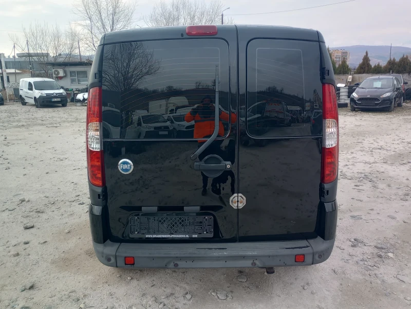 Fiat Doblo 1.9JTD, снимка 6 - Автомобили и джипове - 49120252