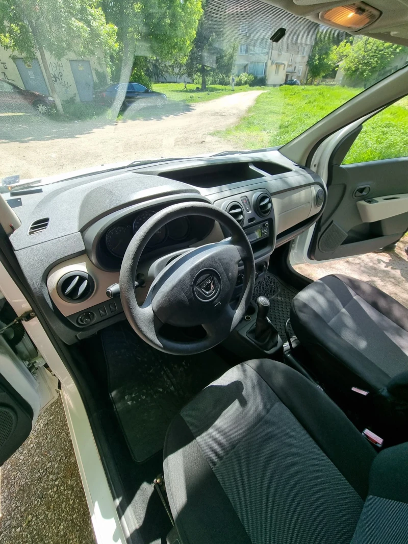 Dacia Dokker, снимка 13 - Автомобили и джипове - 51654859