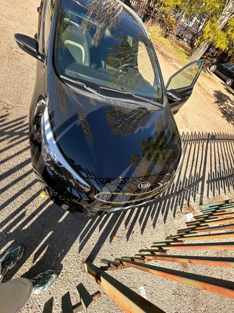 Kia Ceed 1.0, снимка 2 - Автомобили и джипове - 52427108