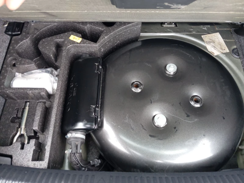 VW Polo 1.4/BIFUEL/LIMITED, снимка 15 - Автомобили и джипове - 52247209