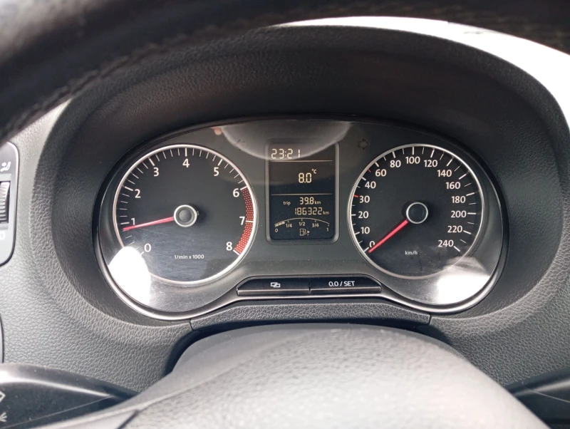 VW Polo 1.4/BIFUEL/LIMITED, снимка 13 - Автомобили и джипове - 52247209