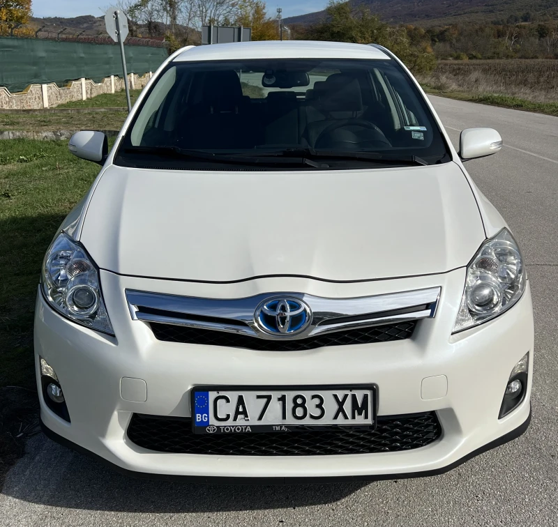 Toyota Auris, снимка 2 - Автомобили и джипове - 52852967