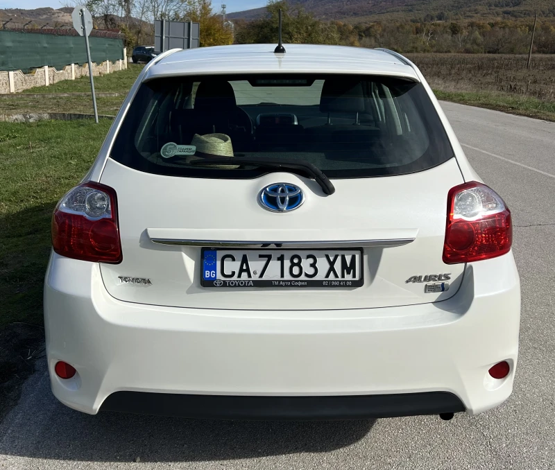 Toyota Auris, снимка 4 - Автомобили и джипове - 52852967
