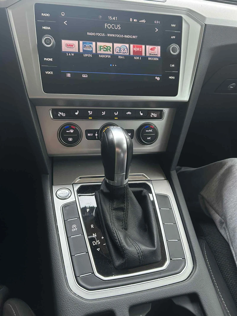 VW Passat B8, снимка 10 - Автомобили и джипове - 52529261