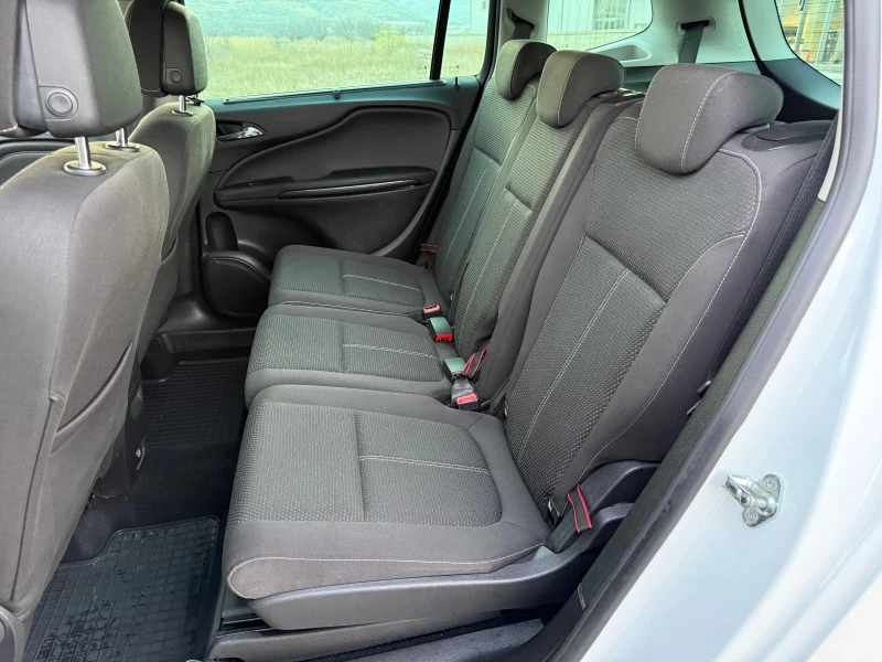 Opel Zafira Tourer 2.0CDTi / OPC LINE / 6+ 1 / NAVI / DISTRONI, снимка 11 - Автомобили и джипове - 52631085