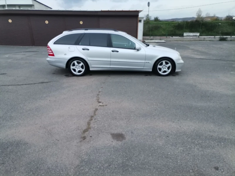 Mercedes-Benz C 220 Barter, снимка 3 - Автомобили и джипове - 52702413