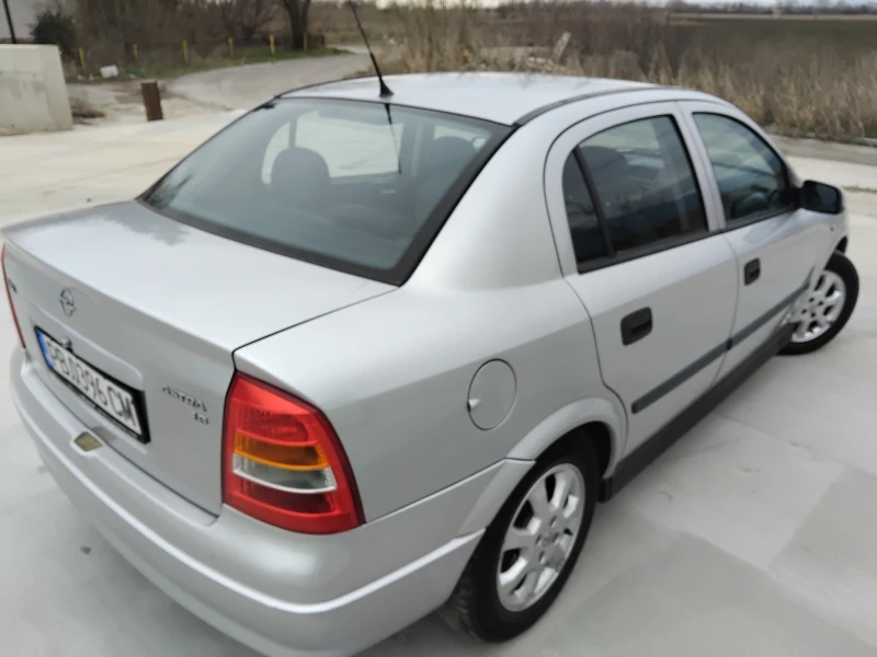 Opel Astra 1.6//КЛИМА//СТАРИЯ МОТОР//, снимка 4 - Автомобили и джипове - 53089370
