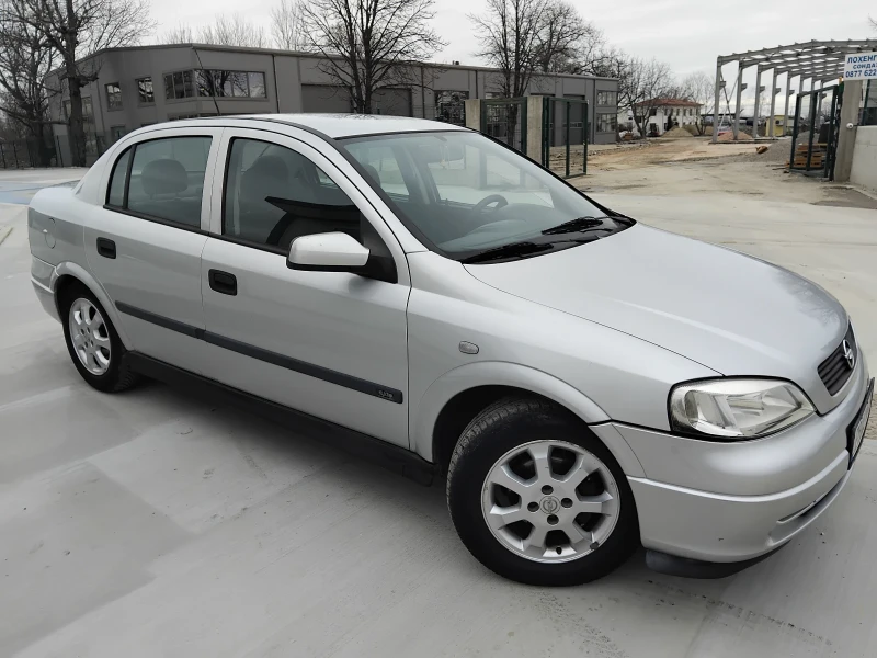Opel Astra 1.6//КЛИМА//СТАРИЯ МОТОР//, снимка 8 - Автомобили и джипове - 53089370