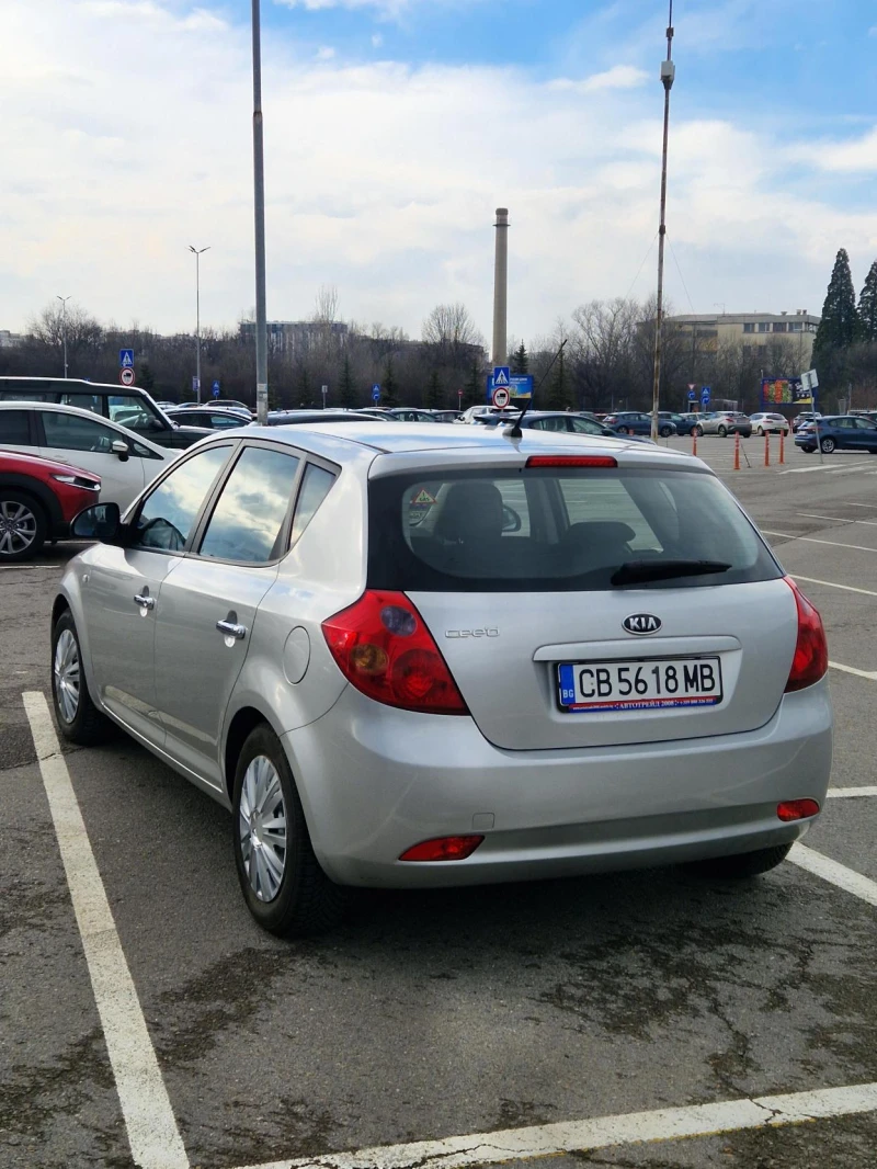 Kia Ceed GAZ/Benzin, снимка 4 - Автомобили и джипове - 53524314