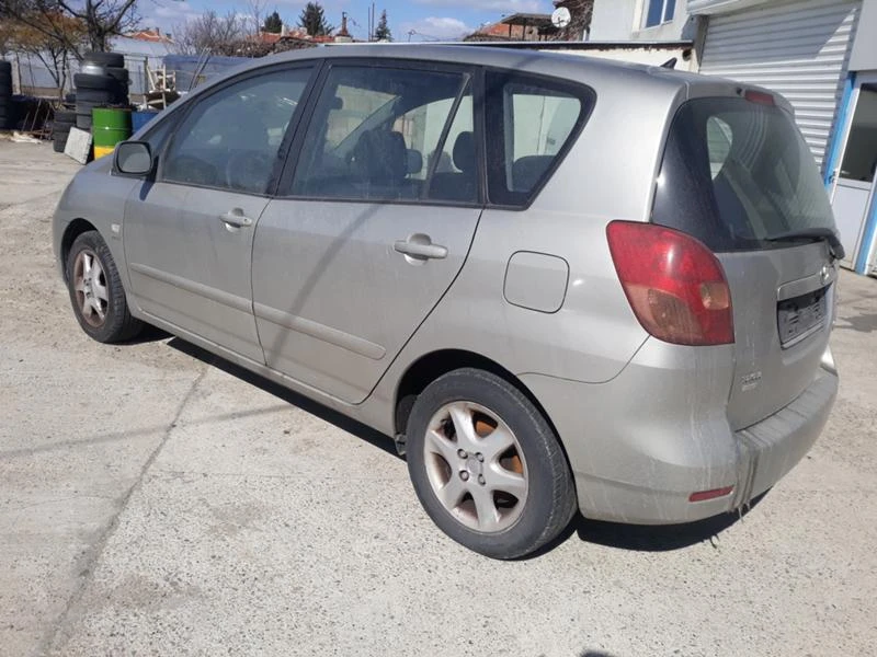 Toyota Corolla verso 1.8 135 к.с., снимка 5 - Автомобили и джипове - 36100073