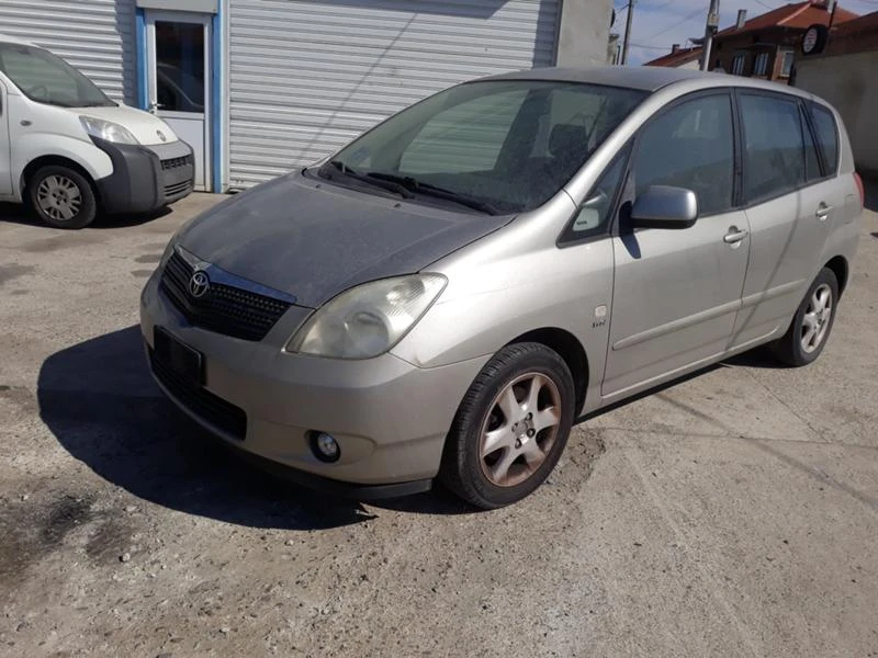 Toyota Corolla verso 1.8 135 к.с., снимка 3 - Автомобили и джипове - 36100073