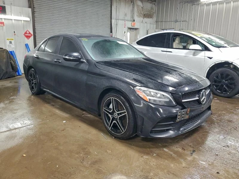 Mercedes-Benz C 300 amg* 4MATIC* Memory* Подгрев* Keyless* Pano* Navi, снимка 4 - Автомобили и джипове - 53038213