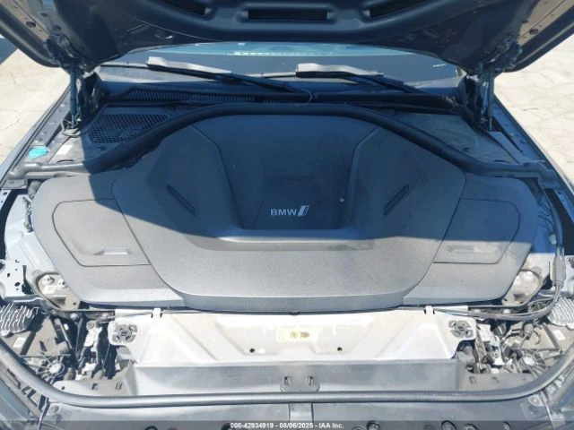 BMW i4 eDrive40, снимка 10 - Автомобили и джипове - 54232181