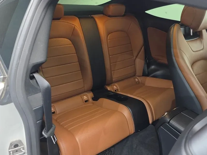 Mercedes-Benz C 220 D 4MATIC COUPE AMG Line, снимка 12 - Автомобили и джипове - 55174015