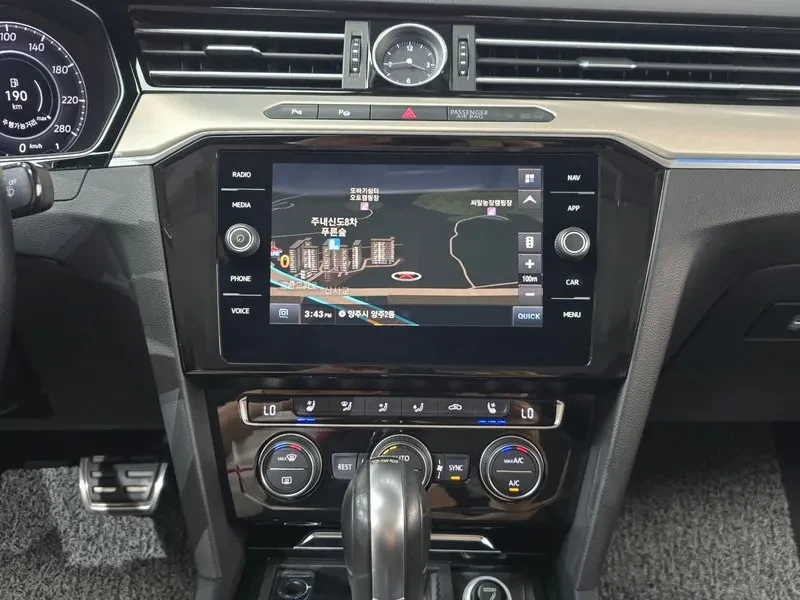VW Arteon 2.0 Tdi Premium, снимка 13 - Автомобили и джипове - 56000290