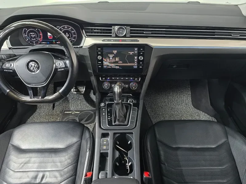 VW Arteon 2.0 Tdi Premium, снимка 7 - Автомобили и джипове - 56000290
