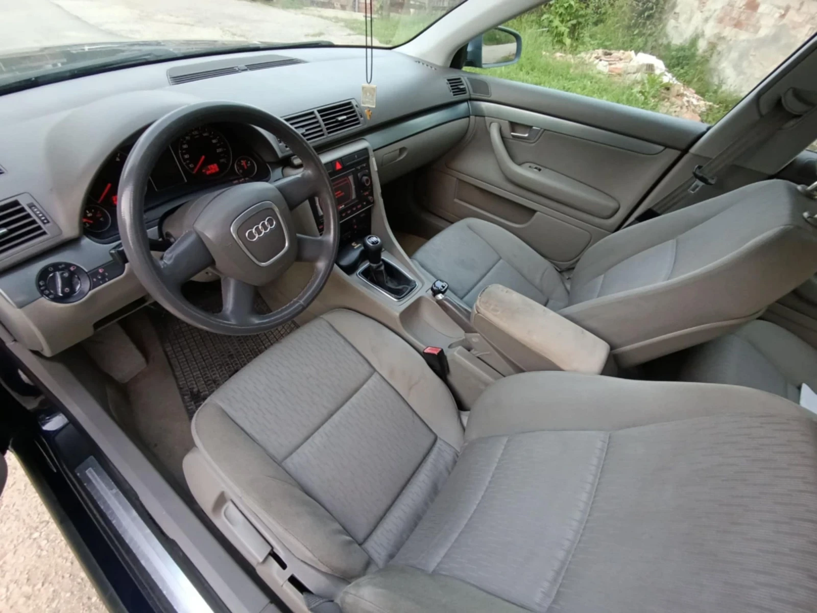 Audi A4 2.0 140  - изображение 9