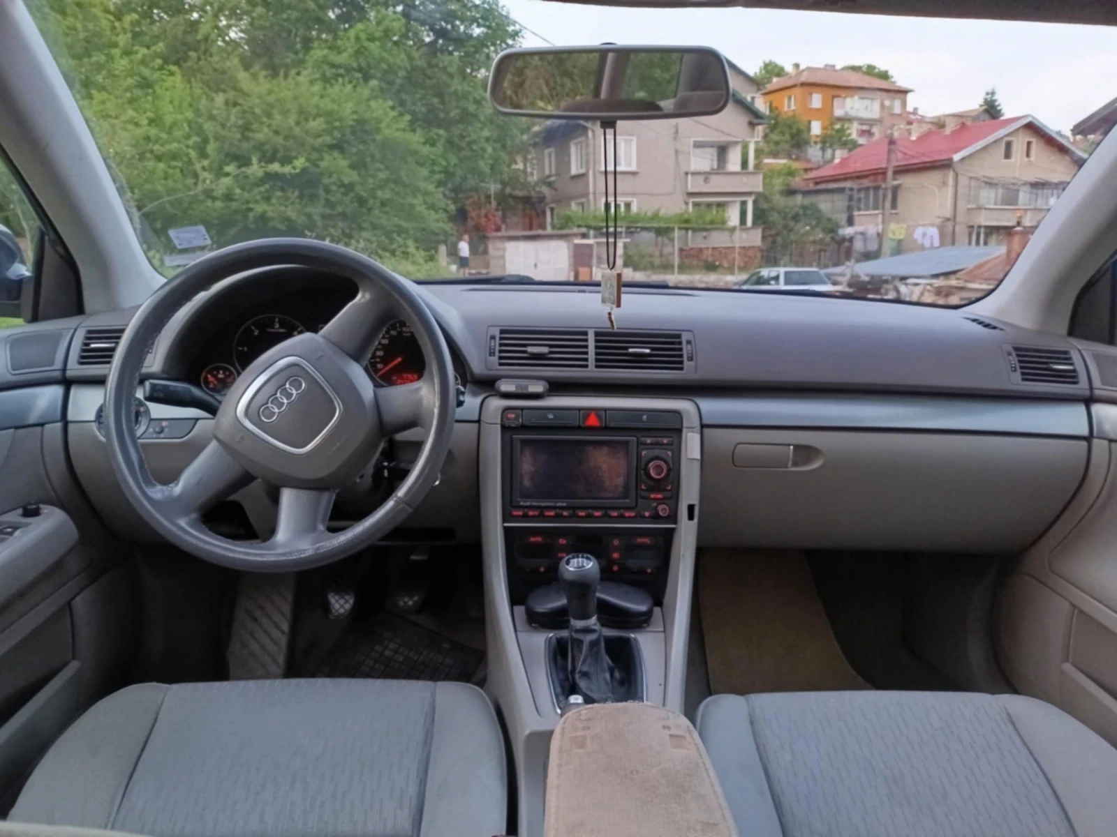 Audi A4 2.0 140  - изображение 8