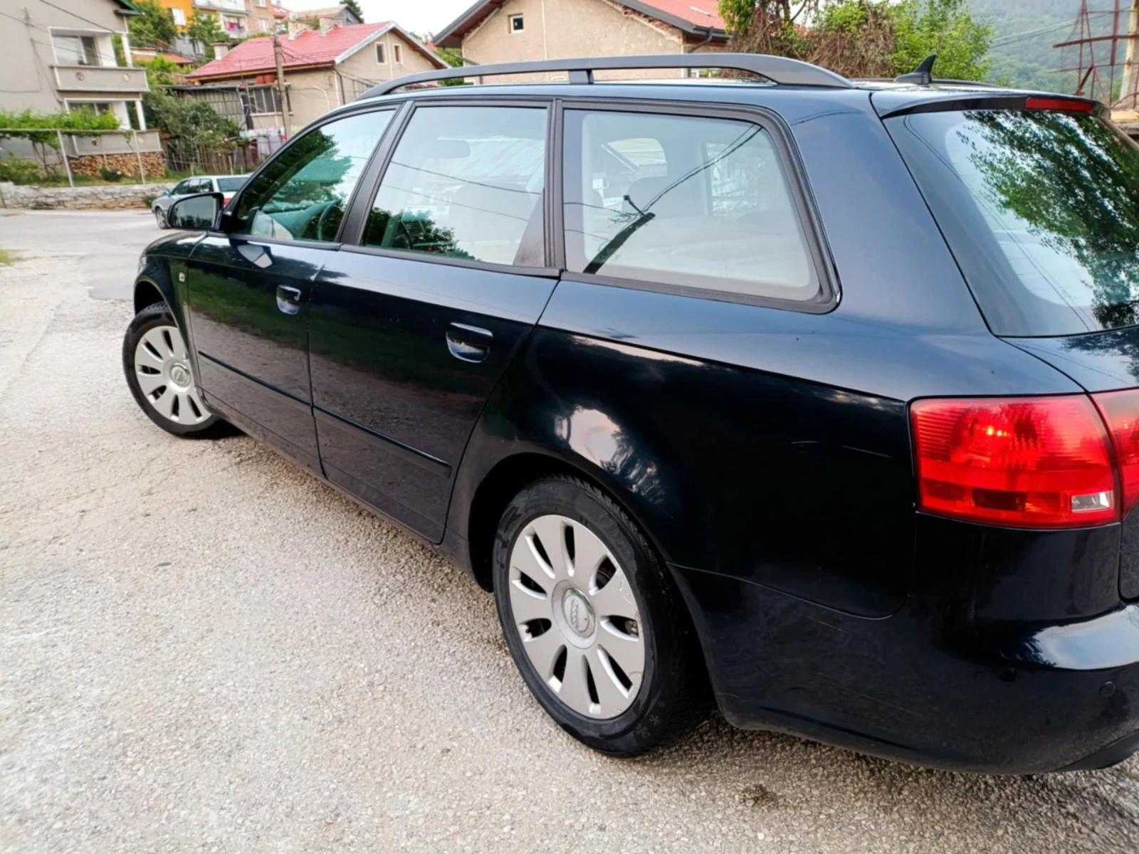 Audi A4 2.0 140  - изображение 6