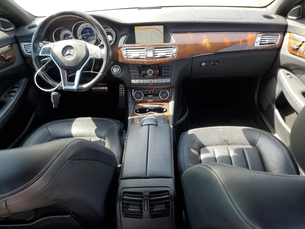 Mercedes-Benz CLS 550  - изображение 7