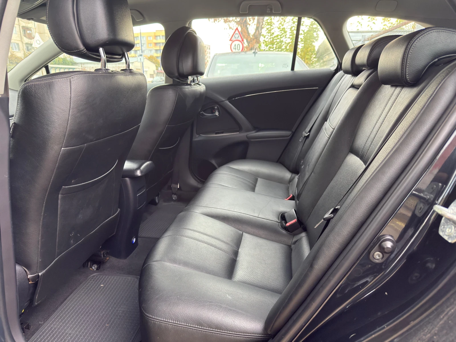 Toyota Avensis | Mobile.bg — изображение 9