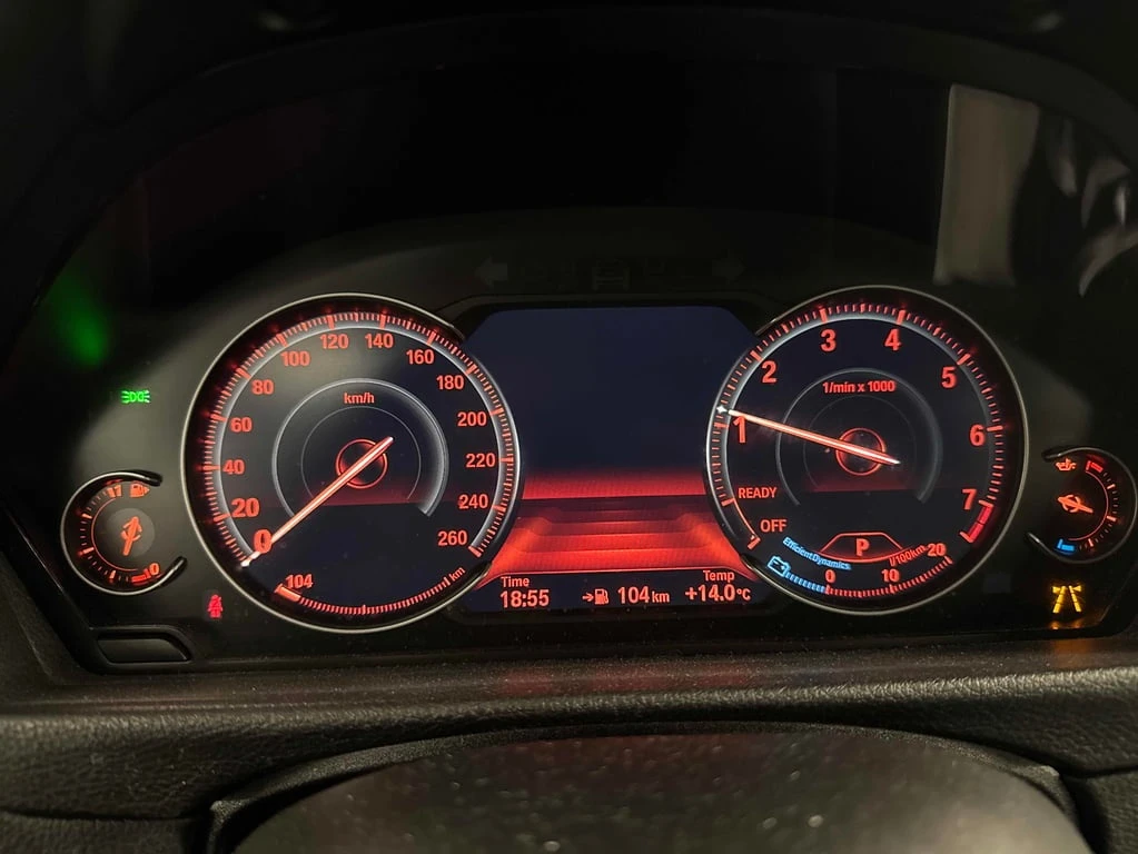 BMW 330 * 330i xDrive * CARFAX * БЕЗ ПЪРВОНАЧАЛНА ВНОСКА - изображение 8