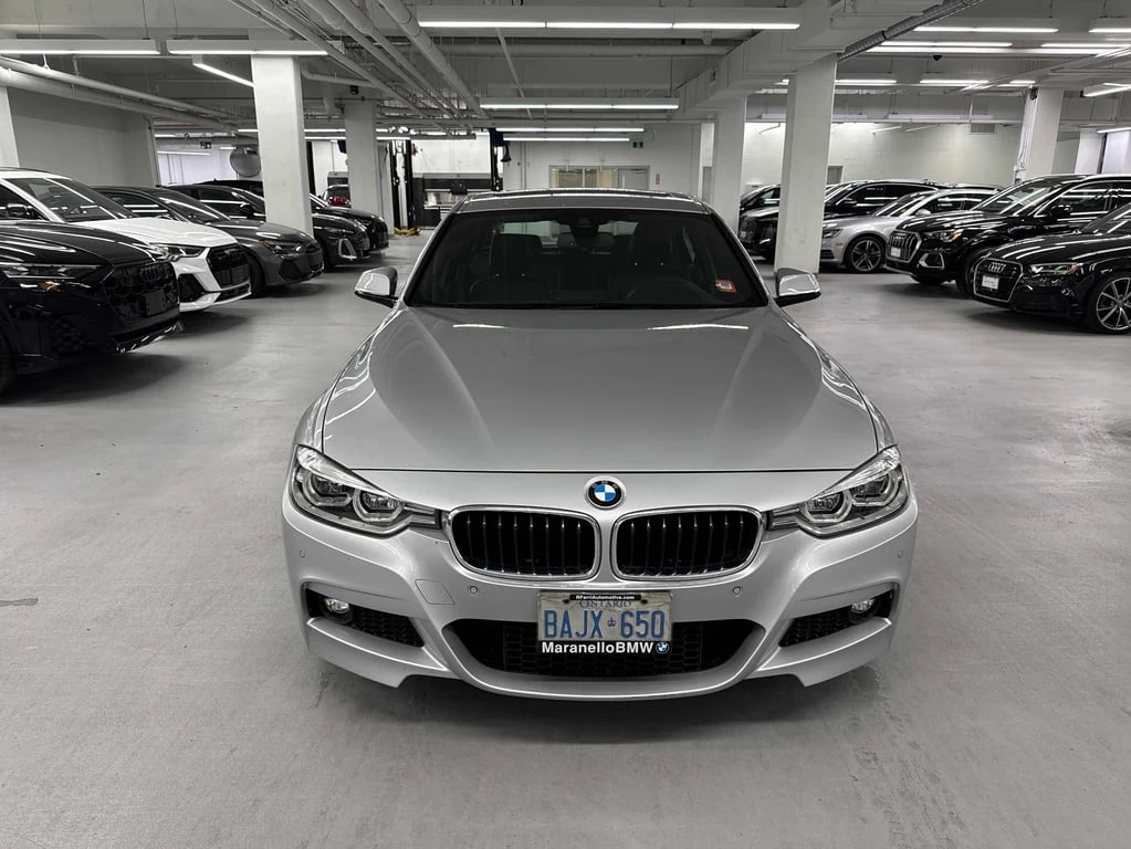 BMW 330 * 330i xDrive * CARFAX * БЕЗ ПЪРВОНАЧАЛНА ВНОСКА - изображение 6