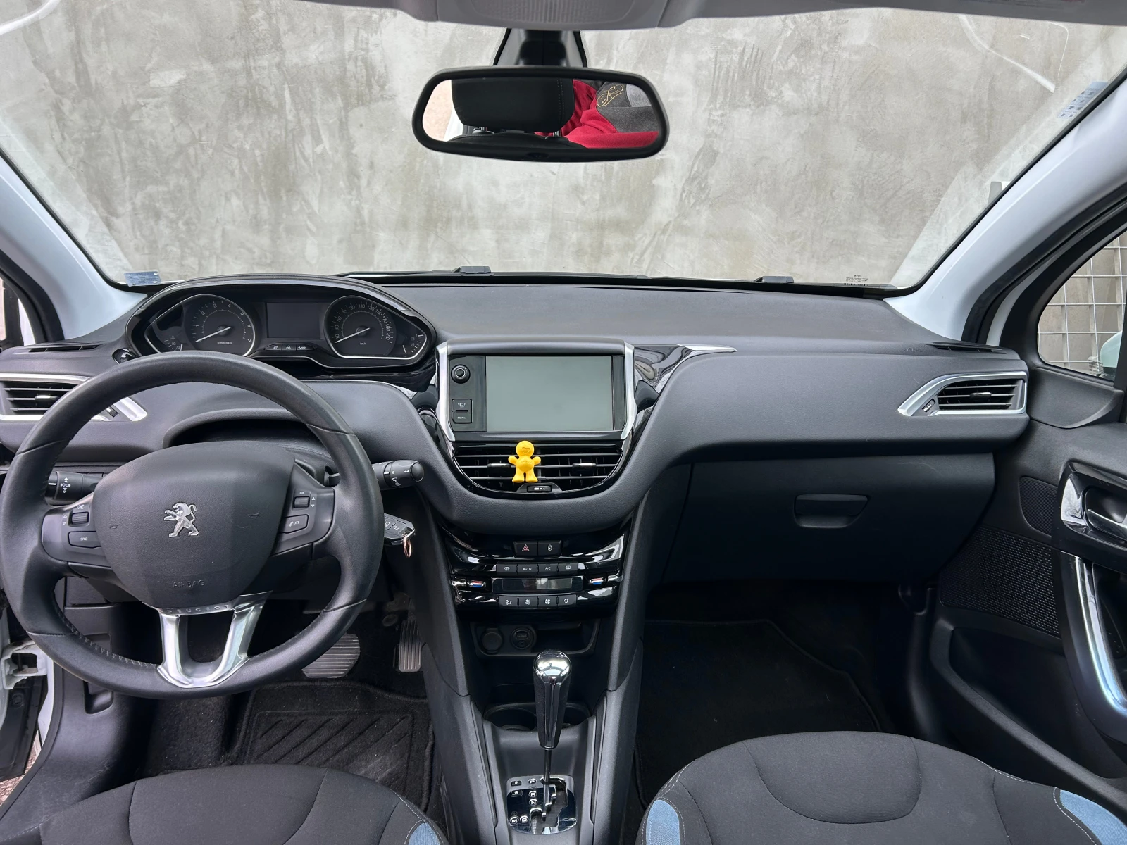 Peugeot 208 1.6i АВТОМАТИК, снимка 6 - Автомобили и джипове - 53760760
