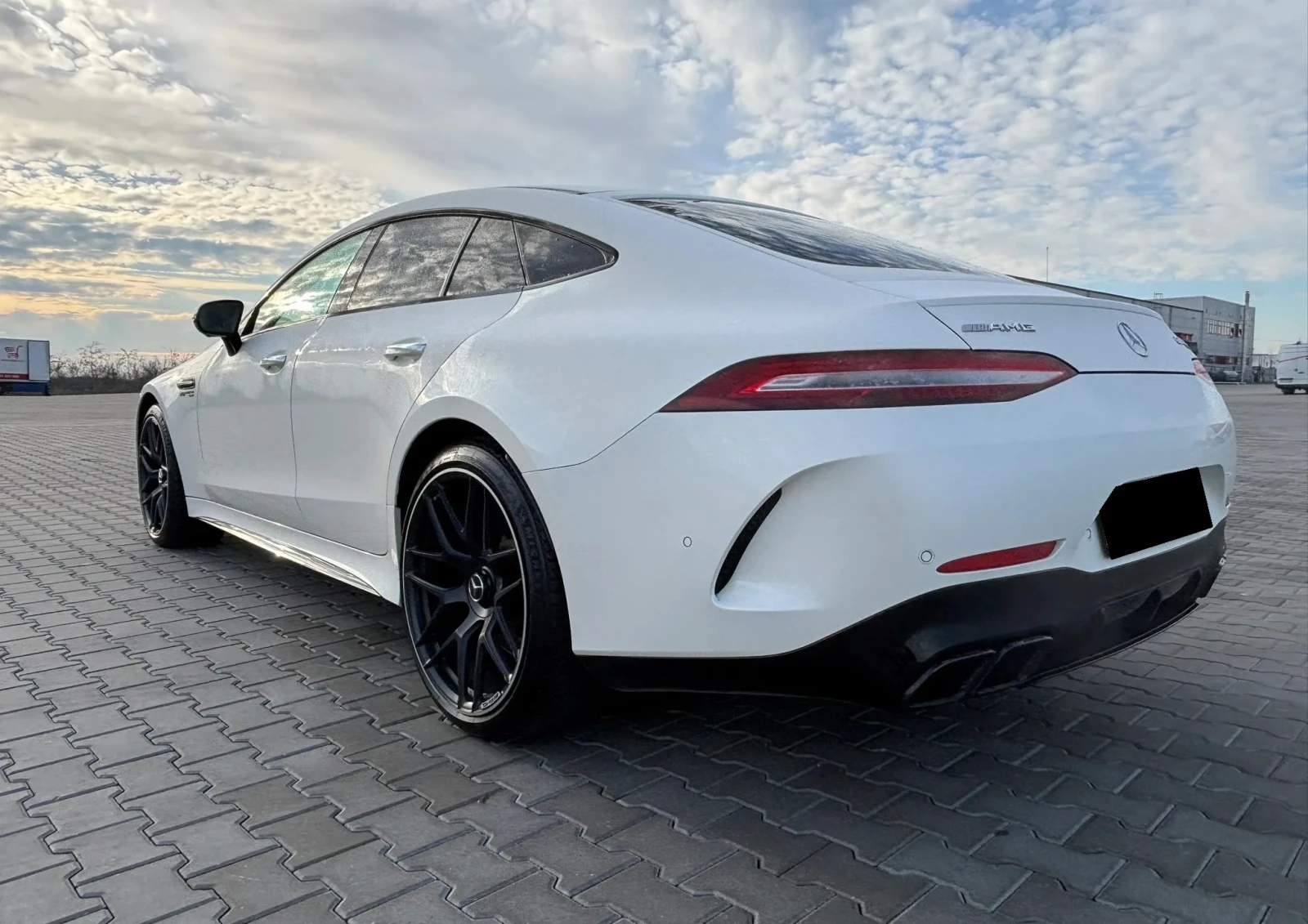 Mercedes-Benz AMG GT 63s 4Matic+ , снимка 2 - Автомобили и джипове - 53824504