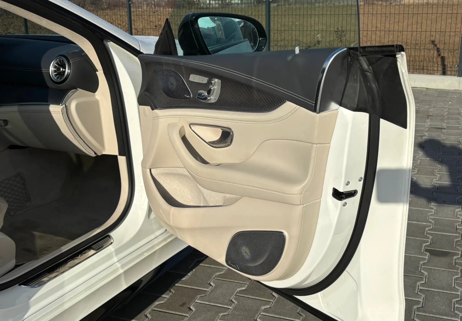 Mercedes-Benz AMG GT 63s 4Matic+ , снимка 10 - Автомобили и джипове - 53824504