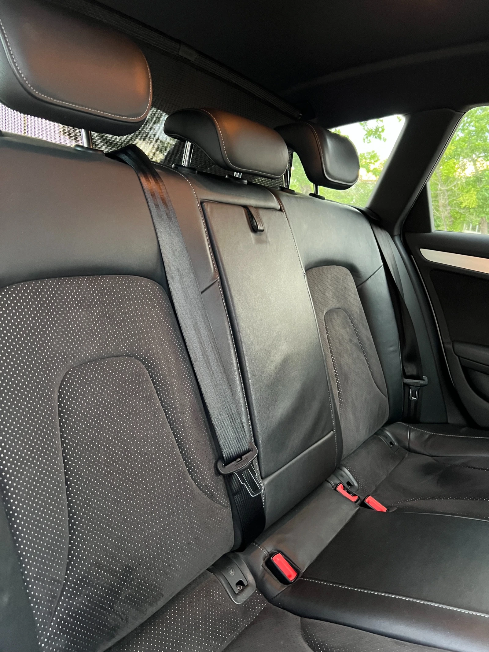 Audi A4 2.0 TDI, снимка 15 - Автомобили и джипове - 54034415