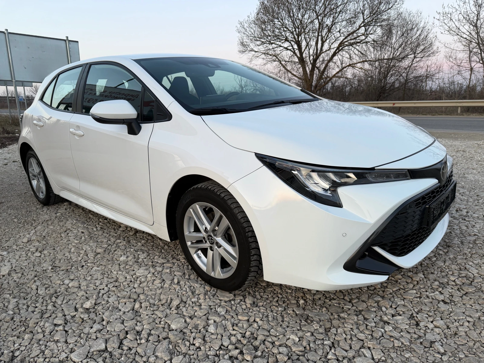 Toyota Corolla 1.2Ti 16v/116p.s-Facelift/Navi-Digital-41560km!!! | Mobile.bg � ����������� 6