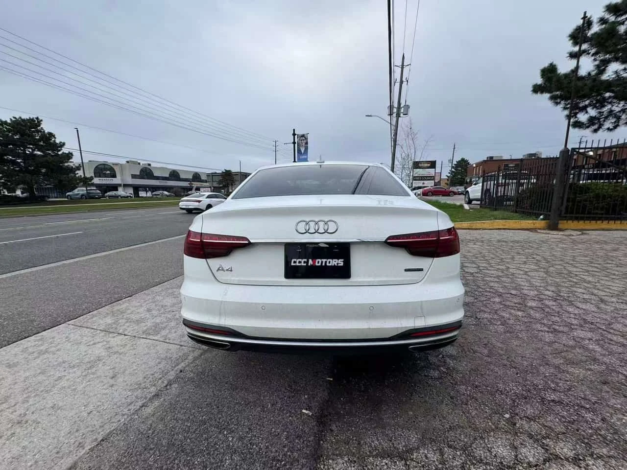 Audi A4 Progressiv/ШИБИДАХ/DIGITAL/ДИСТРОНИК, снимка 5 - Автомобили и джипове - 54378082