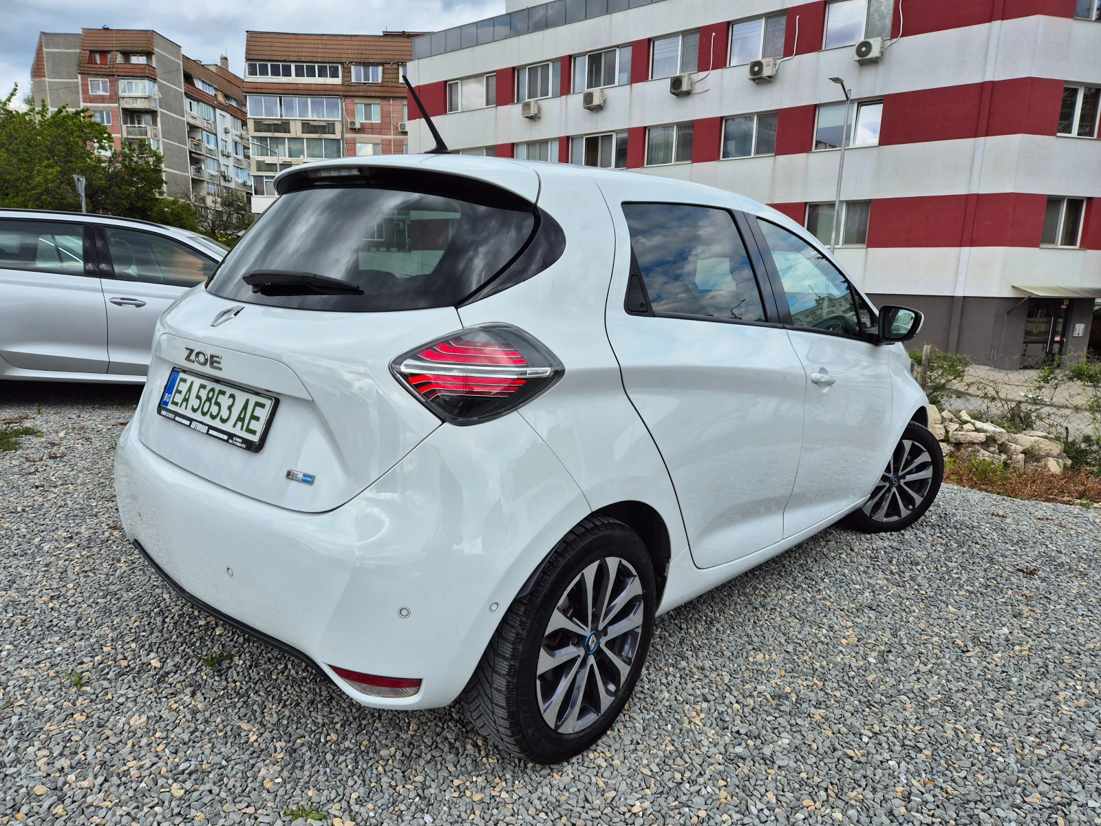 Renault Zoe R-135-INTENS-CCS PORT-TERMOPOMPA-PODGREV, снимка 2 - Автомобили и джипове - 54400516