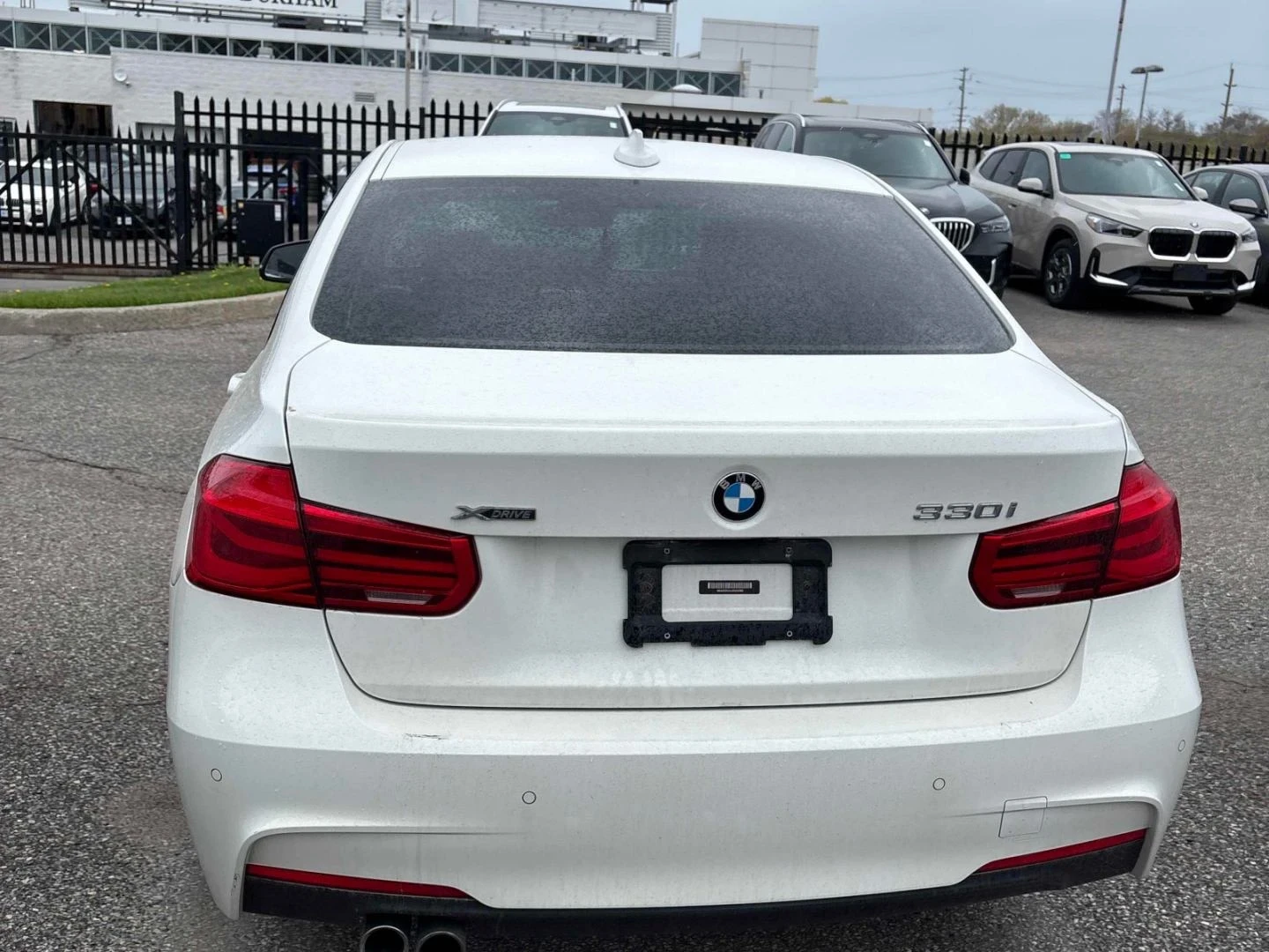 BMW 330  M Package | Камера | Шибедах | Digital | Подгрев , снимка 5 - Автомобили и джипове - 54453823