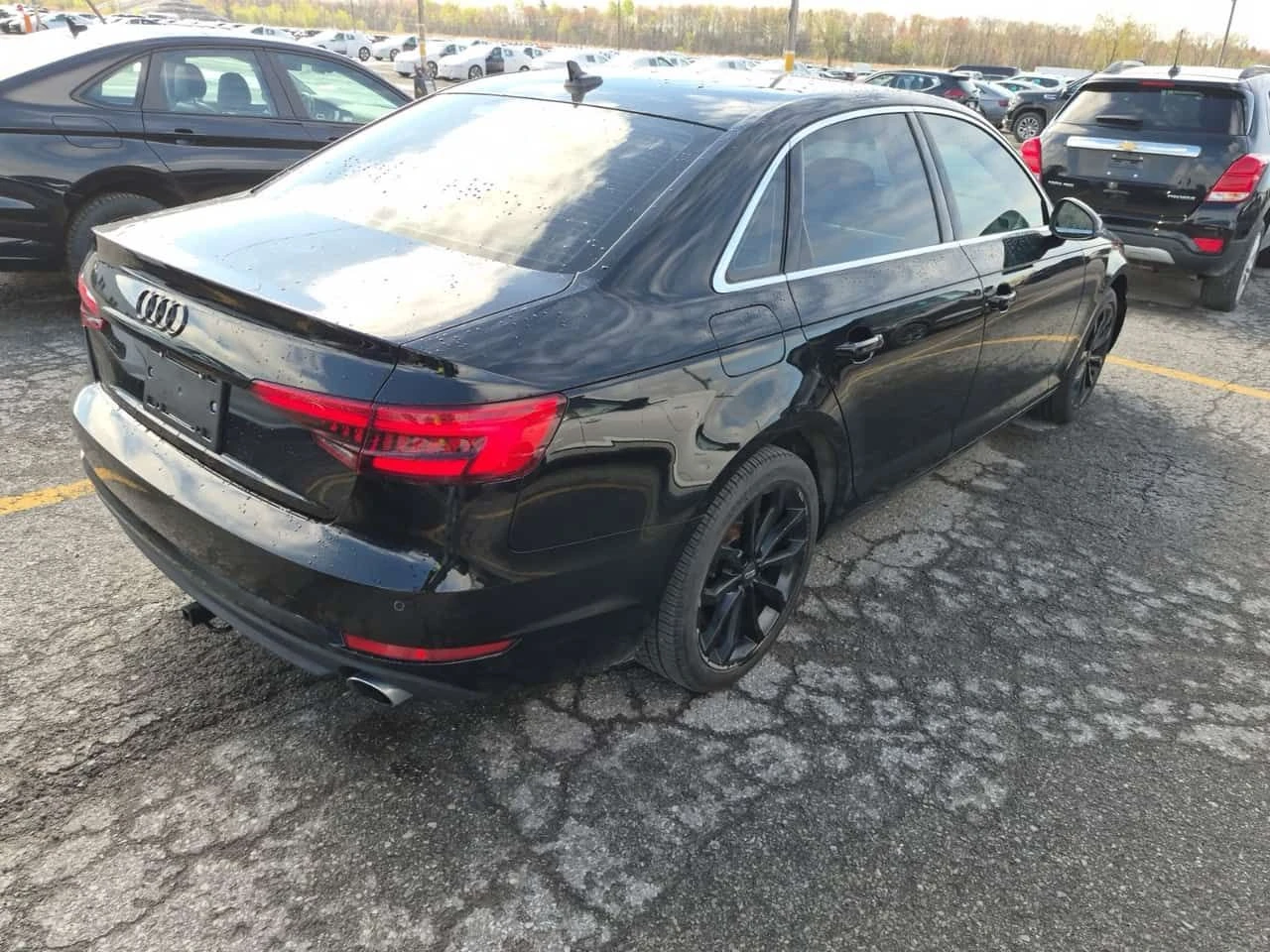 Audi A4 Progressiv/CARFAX/Шибидах/Памет/Подгрев, снимка 3 - Автомобили и джипове - 54569170