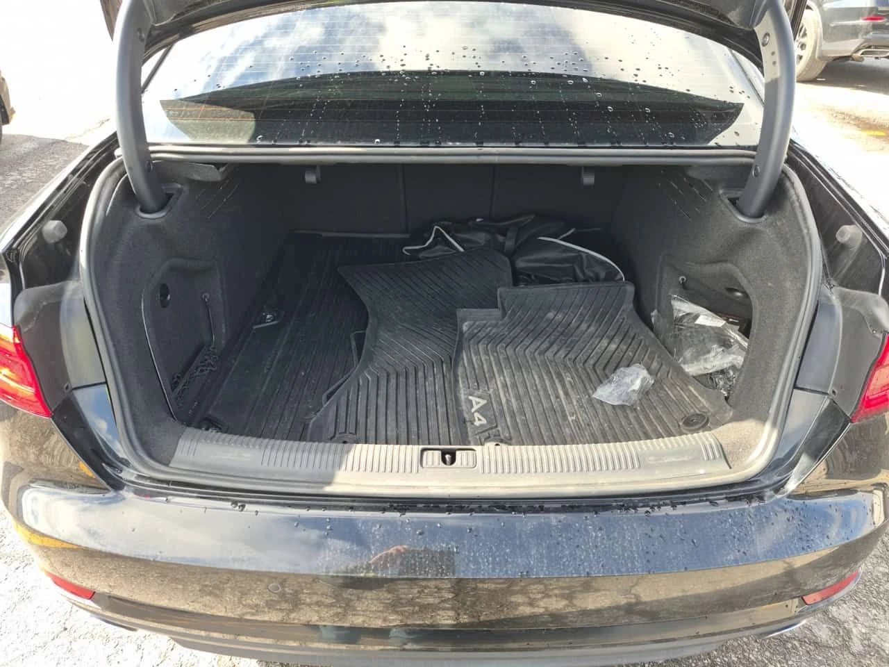 Audi A4 Progressiv/CARFAX/Шибидах/Памет/Подгрев, снимка 14 - Автомобили и джипове - 54569170