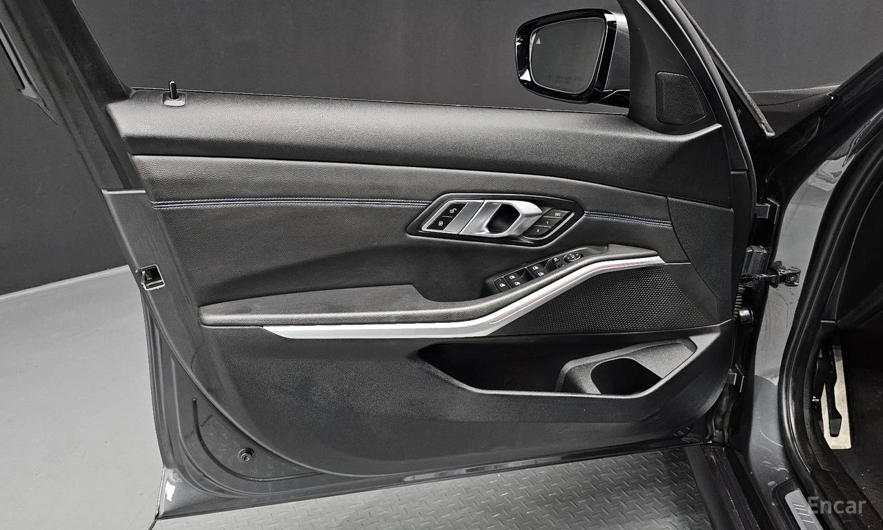 BMW 320 �������� * ���� * KEYLESS * ���������� * HEAD-UP | Mobile.bg � ����������� 14