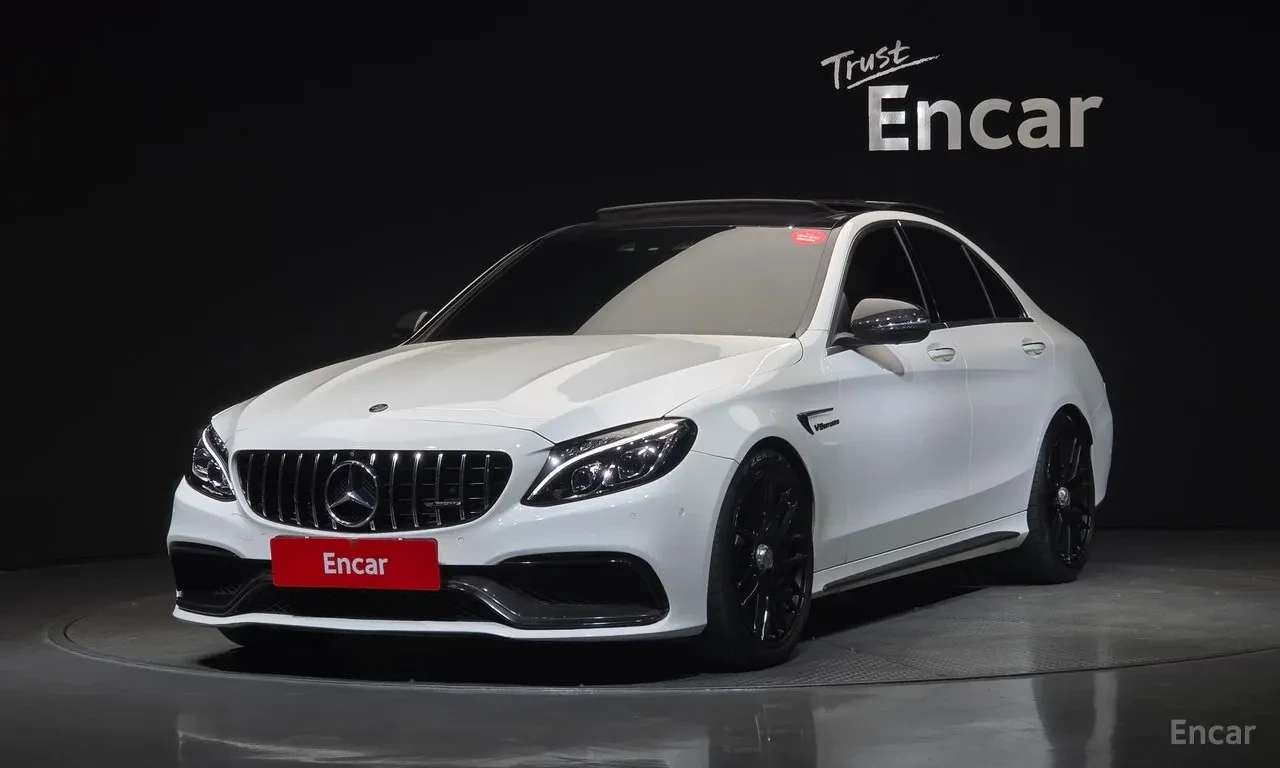 Mercedes-Benz C 63 AMG P ZERO| CARBON| 360| HEADS UP