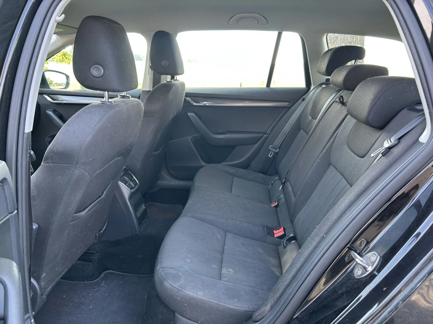 Skoda Octavia 2.0 бензин, снимка 8 - Автомобили и джипове - 55623863