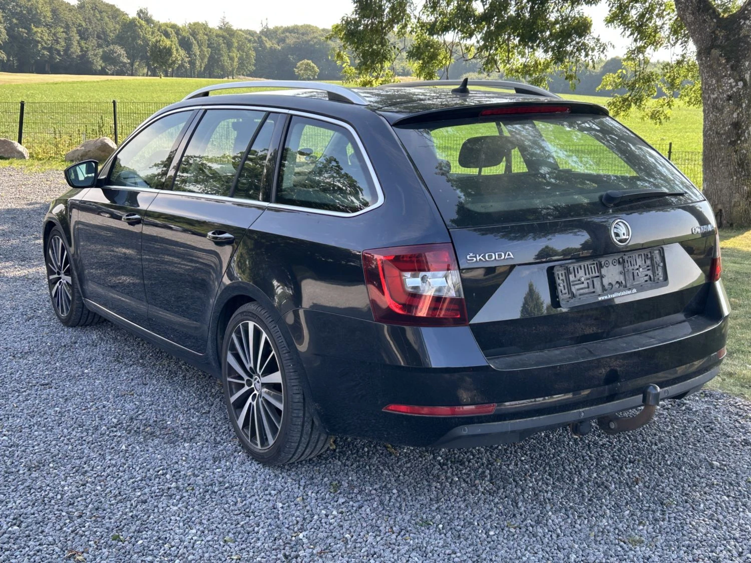 Skoda Octavia 2.0 бензин, снимка 5 - Автомобили и джипове - 55623863