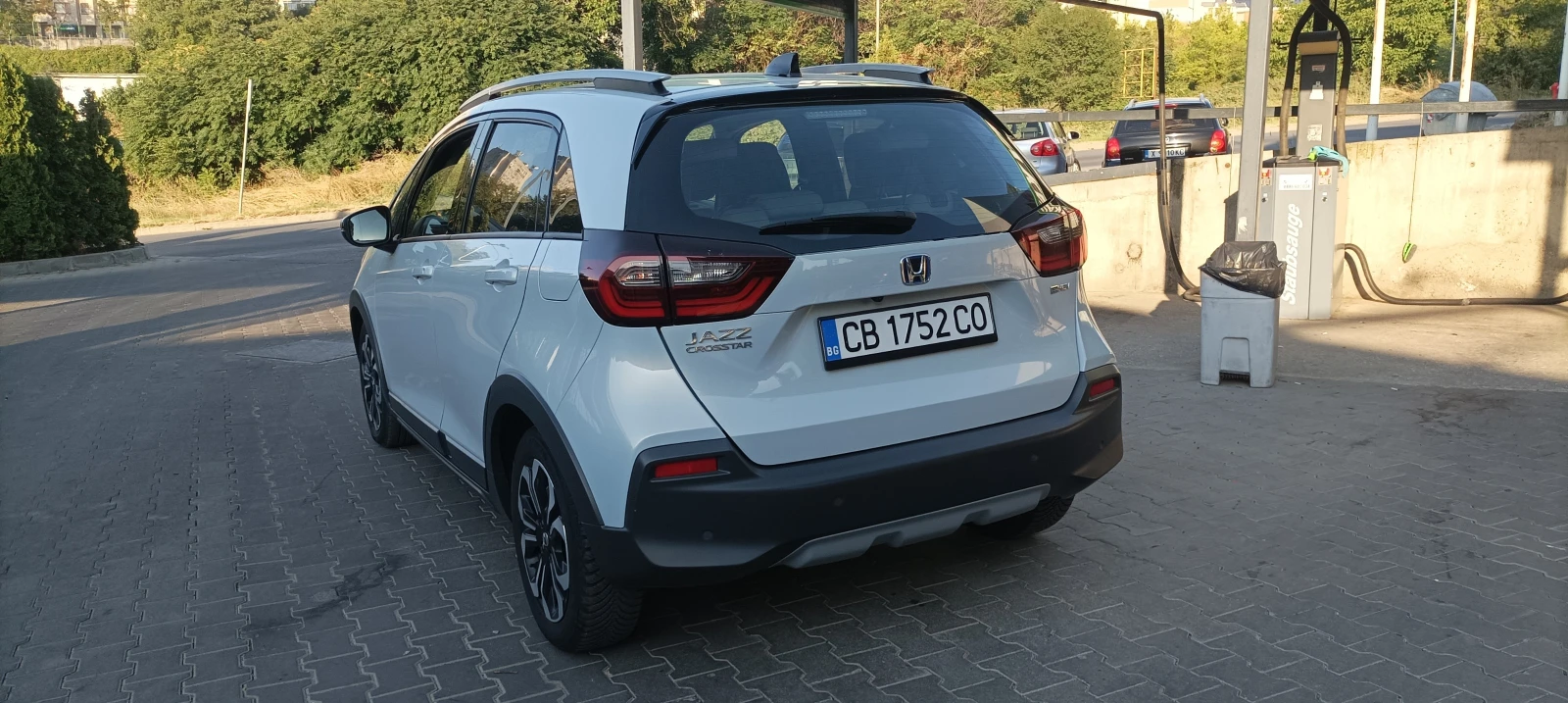 Honda Jazz CROSSTAR 1.5 БЕНЗИН ХИБРИД 22 000 РЕАЛНИ КМ 2022Г, снимка 3 - Автомобили и джипове - 55795724