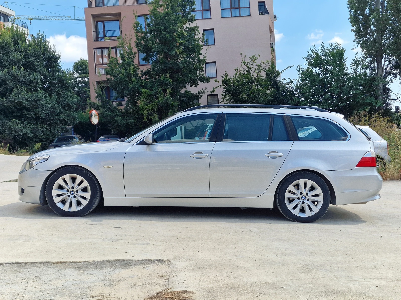 BMW 530 D, снимка 5 - Автомобили и джипове - 56594735